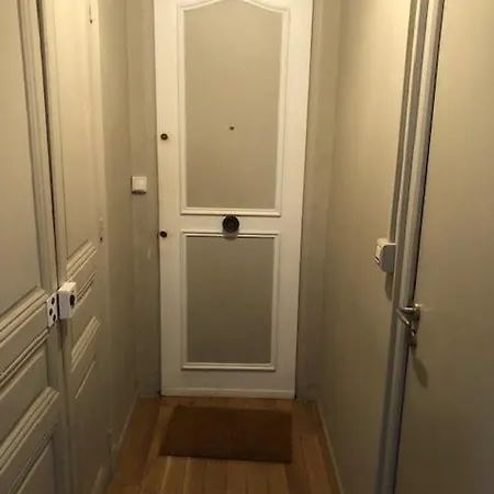 L'illusioniste Vue Dans Le Suquet *